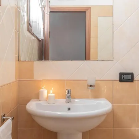 Lägenhet Stylish Le Fontane 1 Bedrapt B4 Sleeps 4 *