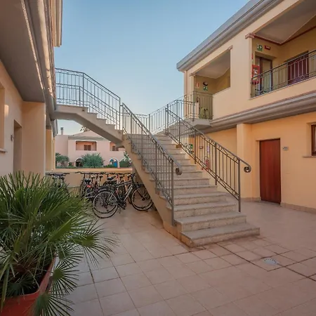 Stylish Le Fontane 1 Bedrapt B4 Sleeps 4 Lägenhet *